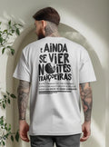 Camiseta Oversized Noites Traiçoeiras