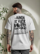 Camiseta Oversized Noites Traiçoeiras